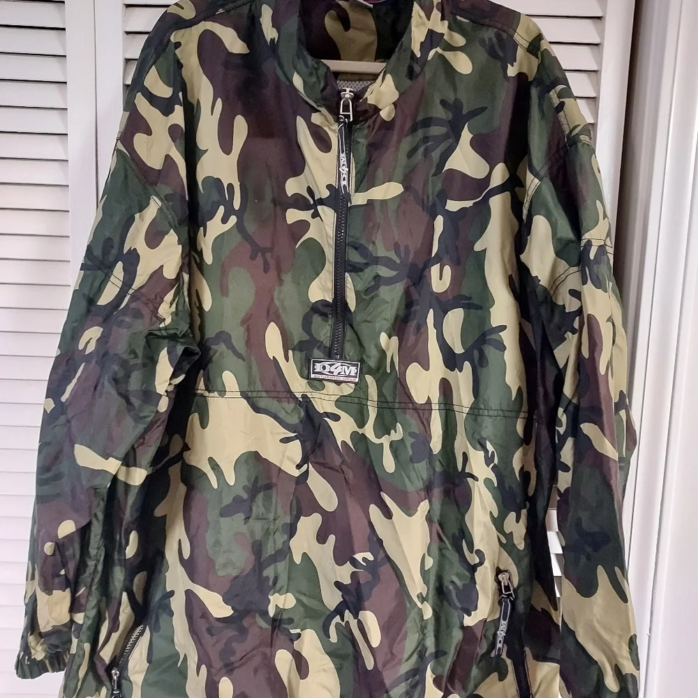 Men's Jacket - Picture 3 of 4